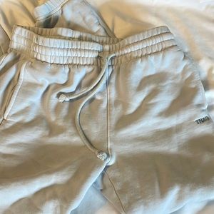 Aritzia TNA Sweatfleece cozy fleece boyfriend pants in glacier blue XSP